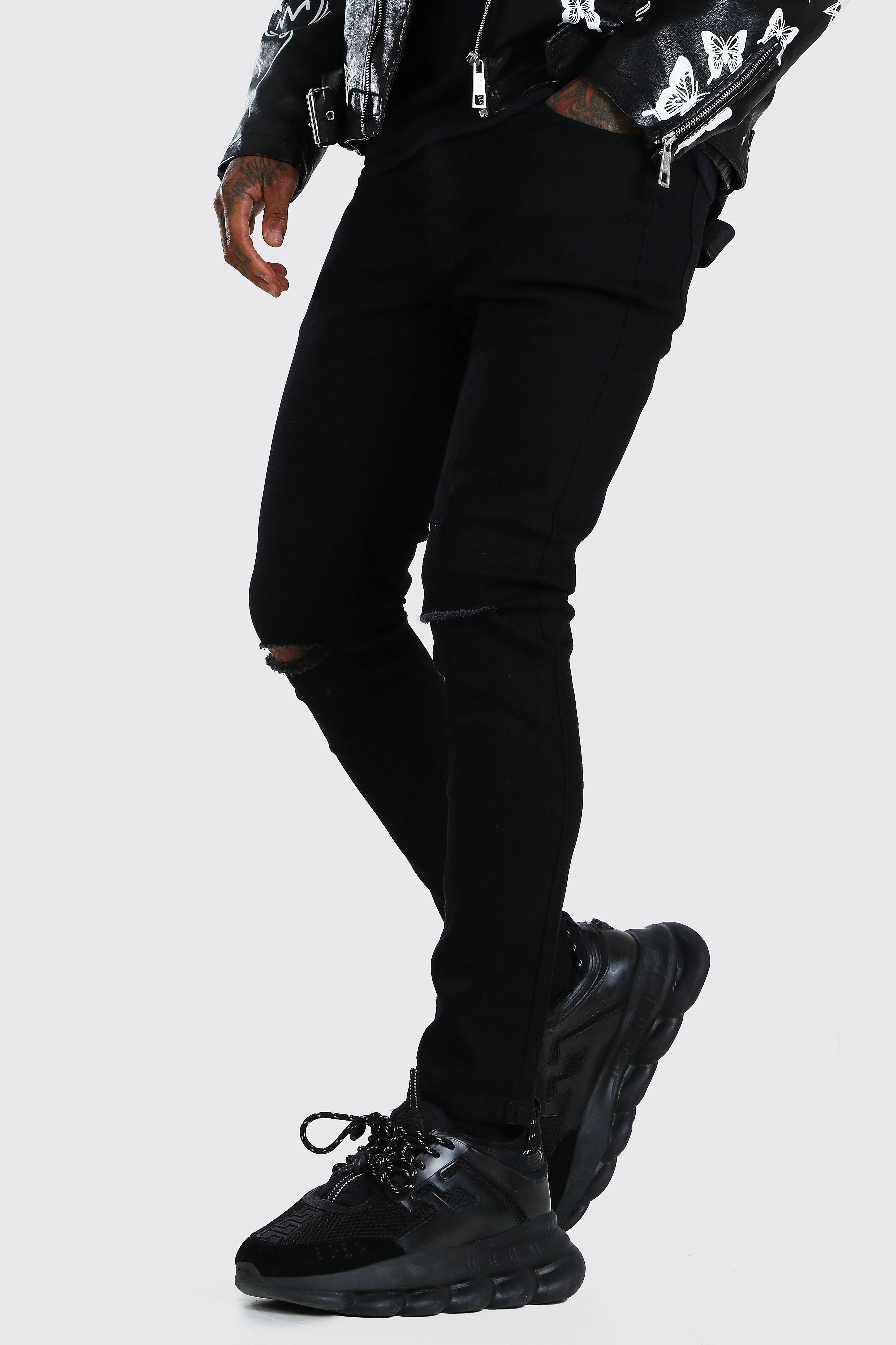 Skinny Jeans With Slash Knee