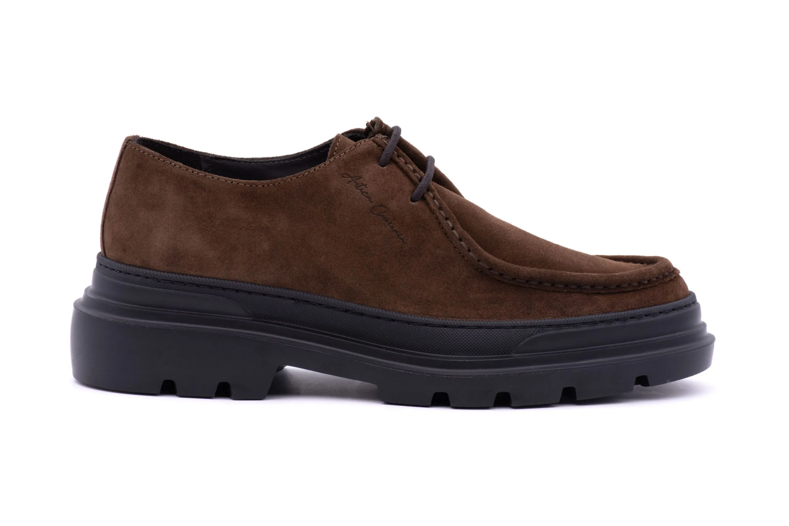 Suede Engineer on Tank Sole